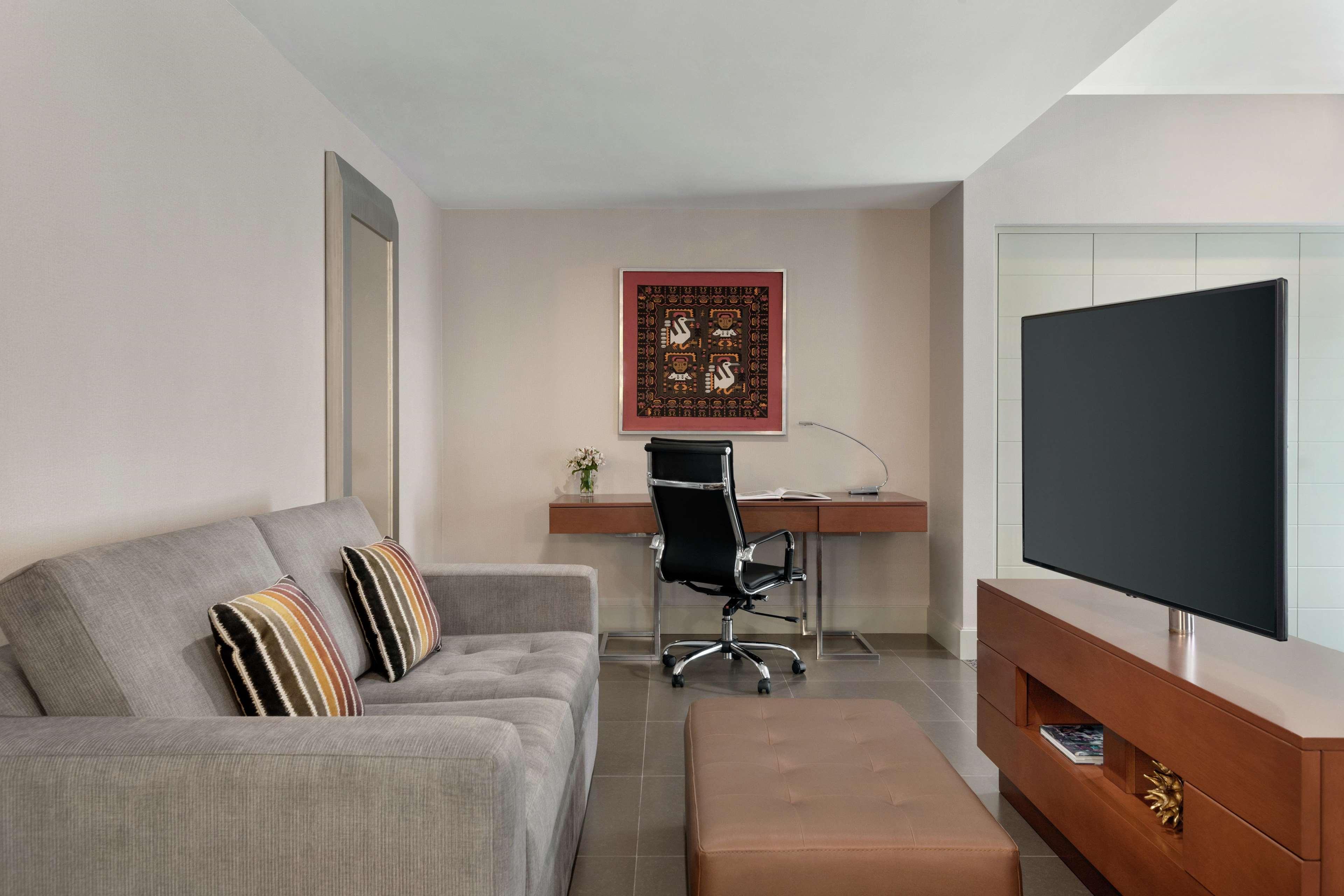 Doubletree By Hilton Miraflores El Pardo
