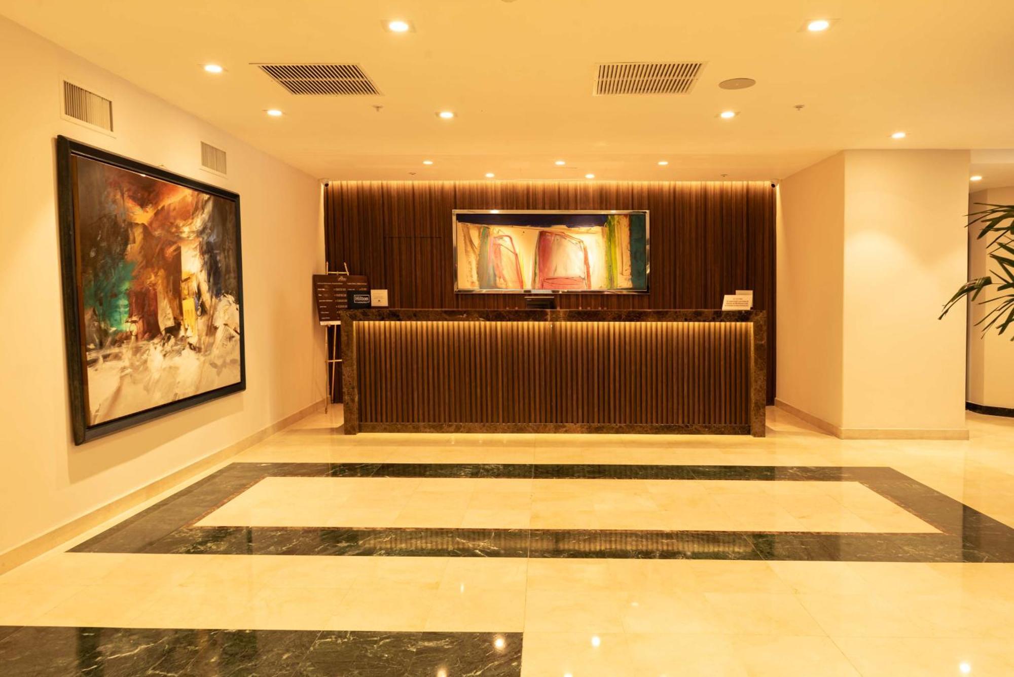 Doubletree By Hilton Miraflores El Pardo Hotel