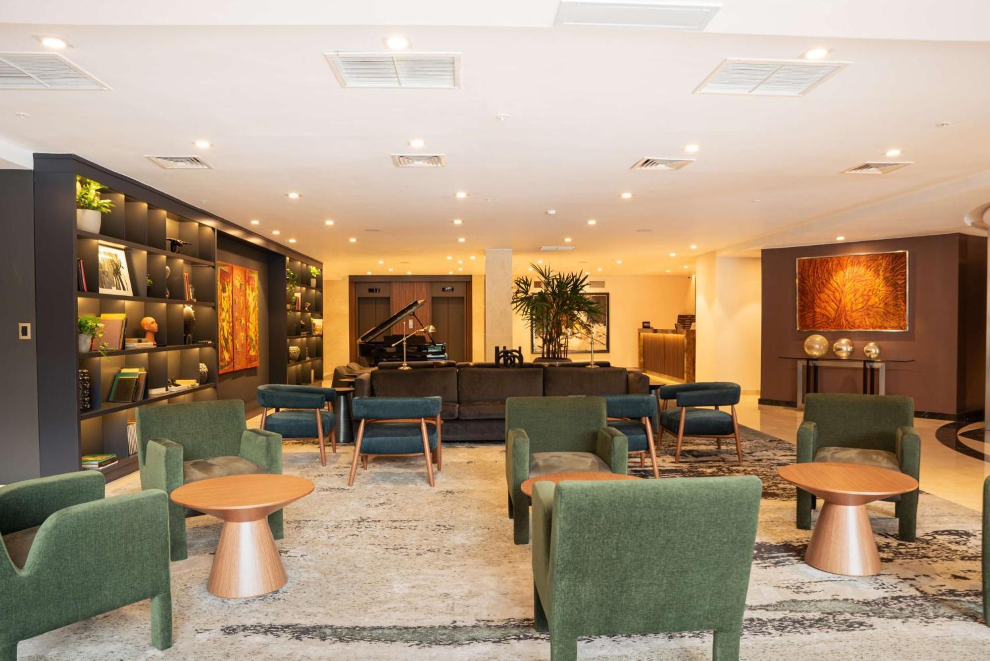 Hotel Doubletree By Hilton Miraflores El Pardo 5*