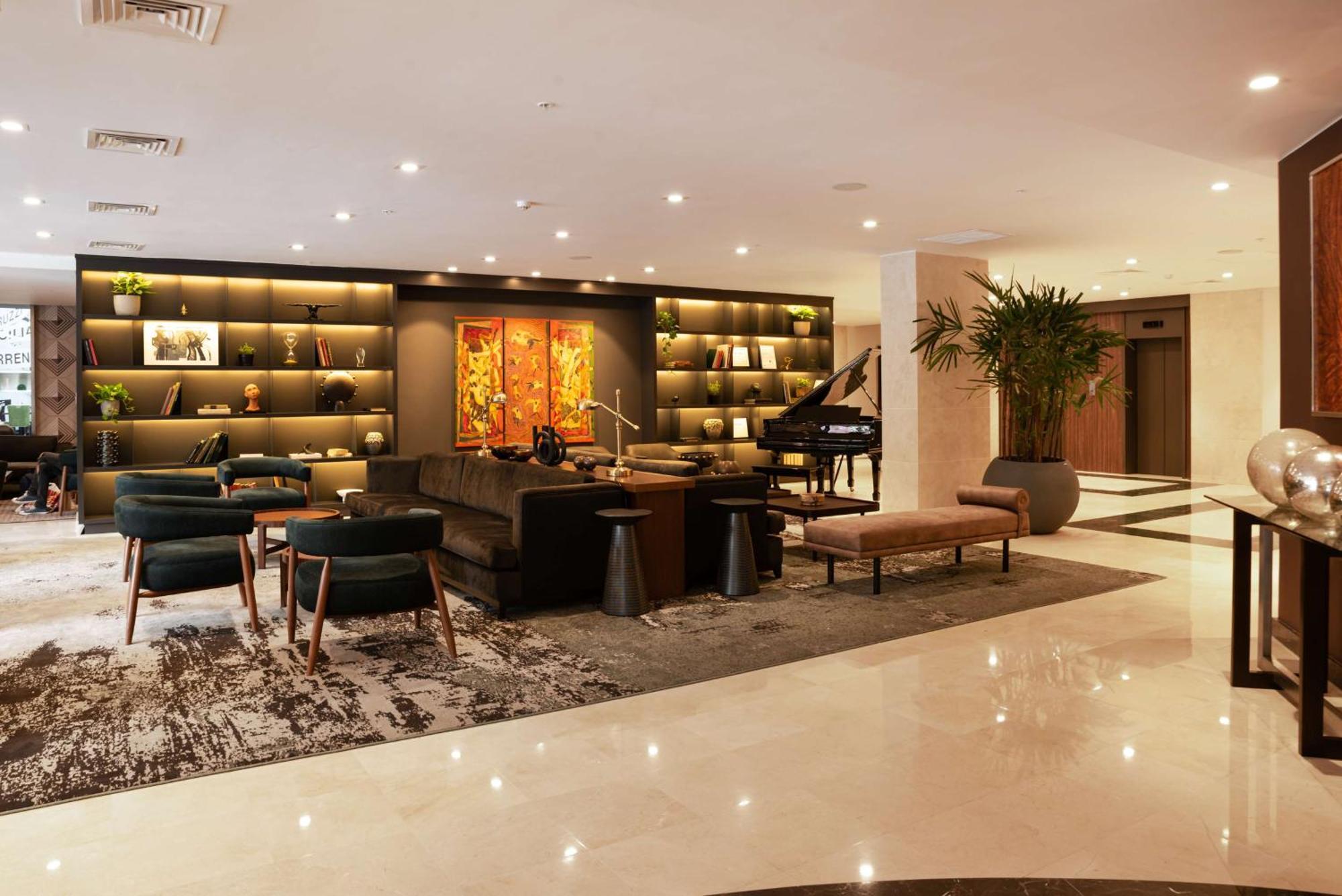 Doubletree By Hilton Miraflores El Pardo Hotel 5*