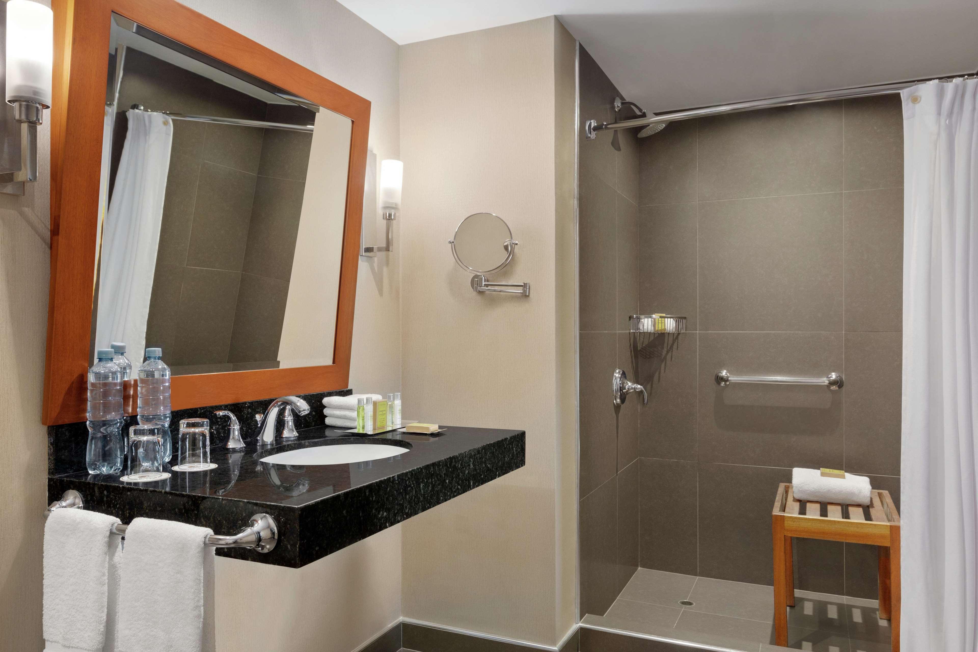 Doubletree By Hilton Miraflores El Pardo 5*